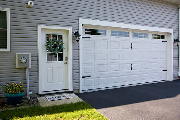 24/7 Emergency Garage Door Installation experts in Wallace, LA